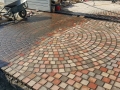 beautiful-circle-paving-driveway-and-walkways-tiles-images